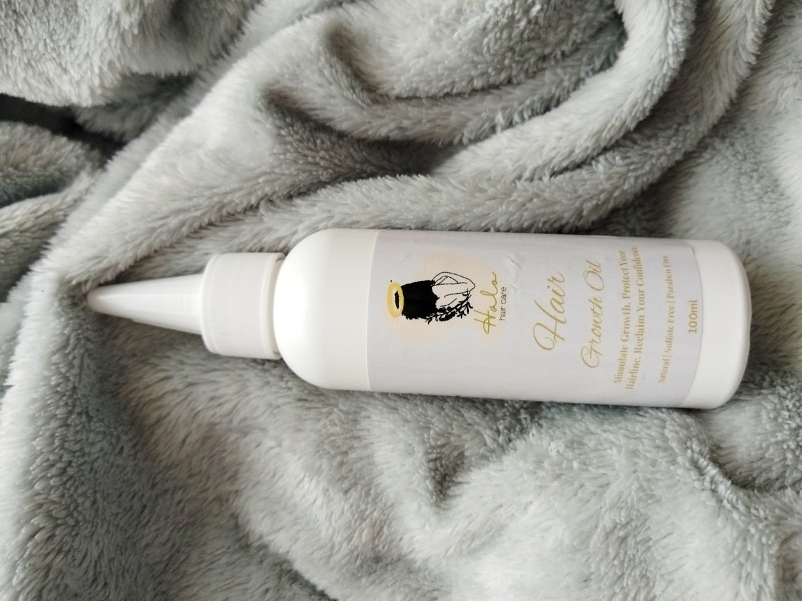 Halo Hair organic hair growth oil with castor and rosemary — R130